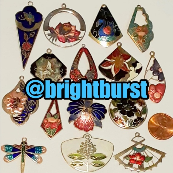 Unlisted Vintage Jewelry - Picture 2 of 2